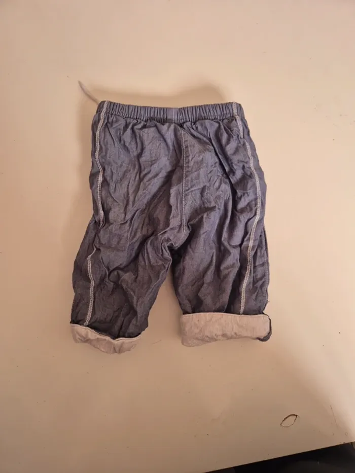 Pantalon 1 mois - photo numéro 2