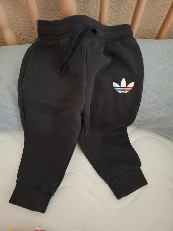 Jogging adidas