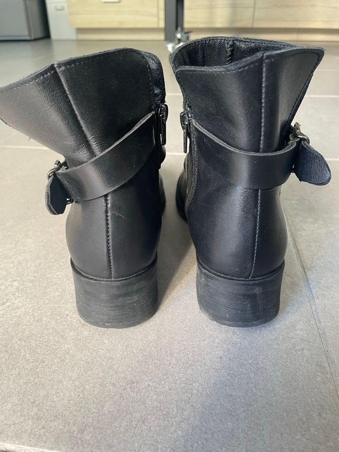 Bottines noires - photo numéro 2