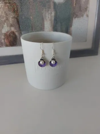 Boucles d'oreilles coquillage violette