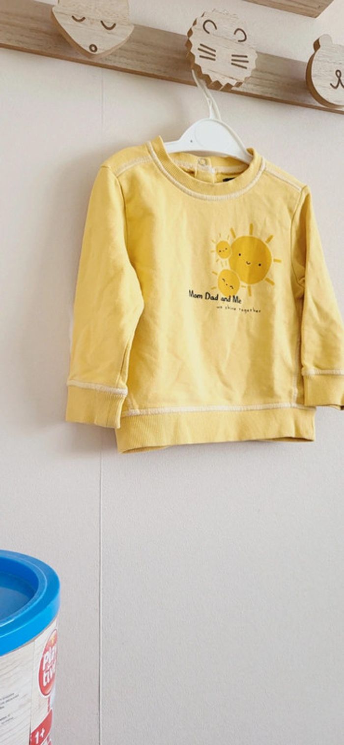 Sweat jaune kiabi 18 mois - photo numéro 3