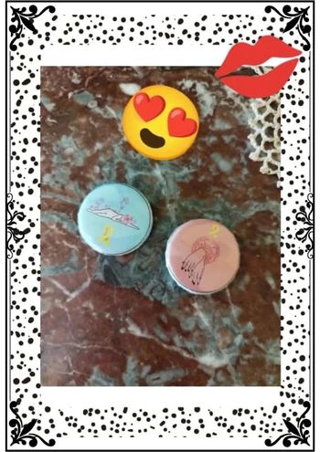 Lot 2 broches ruban jaune endométriose + 2 prints