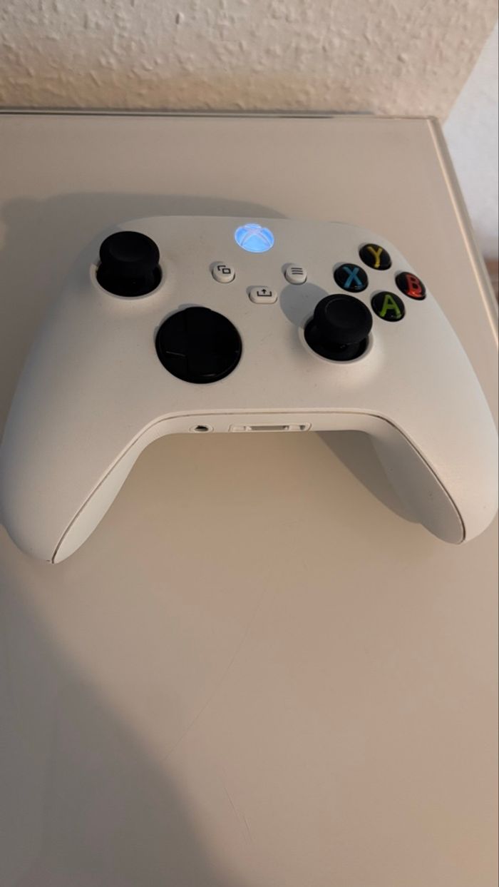 Console Xbox séries S - photo numéro 5