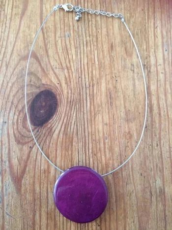 Collier violet