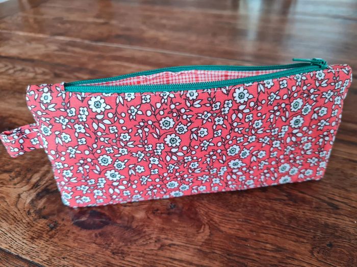 Trousse scolaire plate