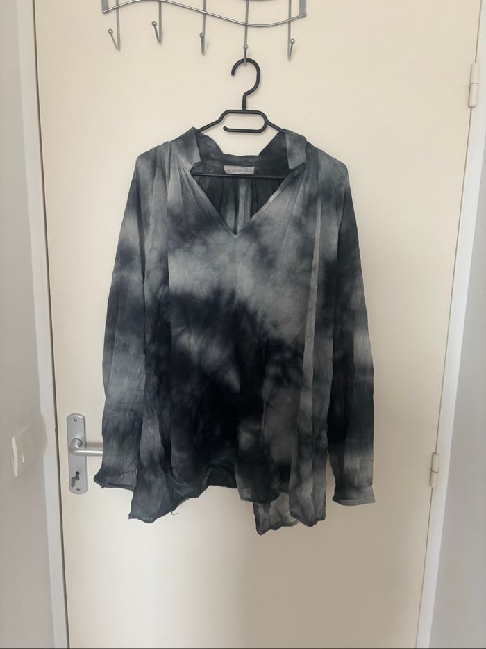 Blouse tie and dye