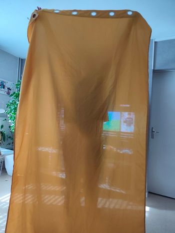 Rideau jaune moutarde 