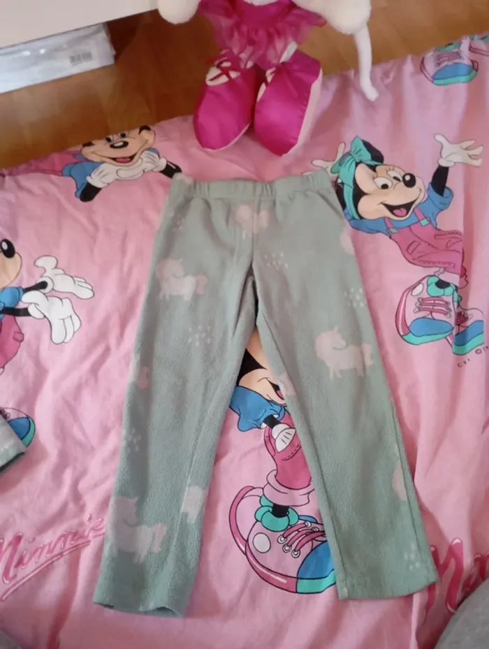 Pyjama taille 3 ans - photo numéro 7
