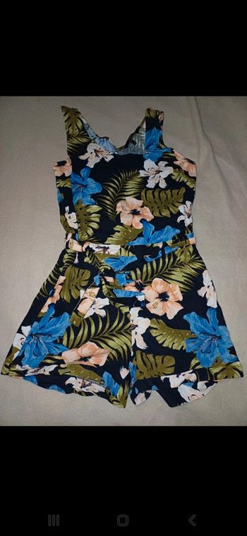 Magnifique combishort femme Taille M Véro moda