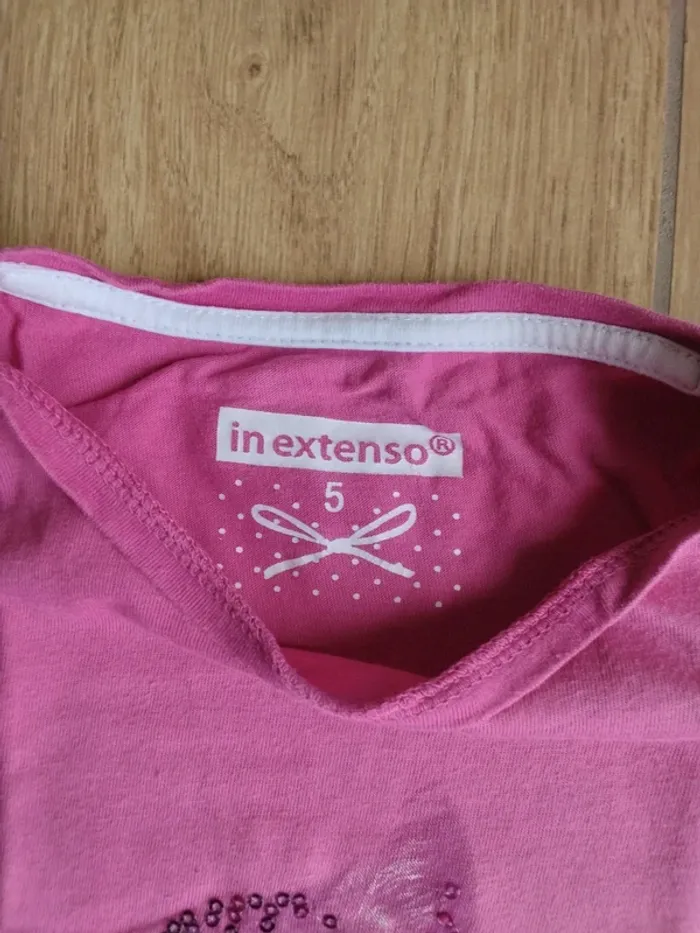 T-shirt manches courtes in extenso 5 ans très bon état - photo numéro 3