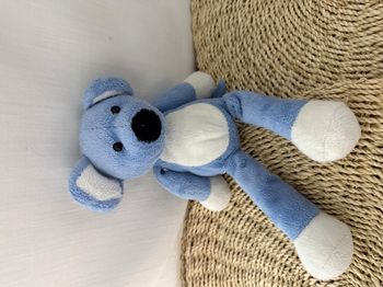 Souris NICOTOY doudou bleu et blanc en peluche