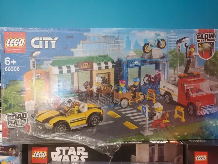 Lego city la rue commercante .