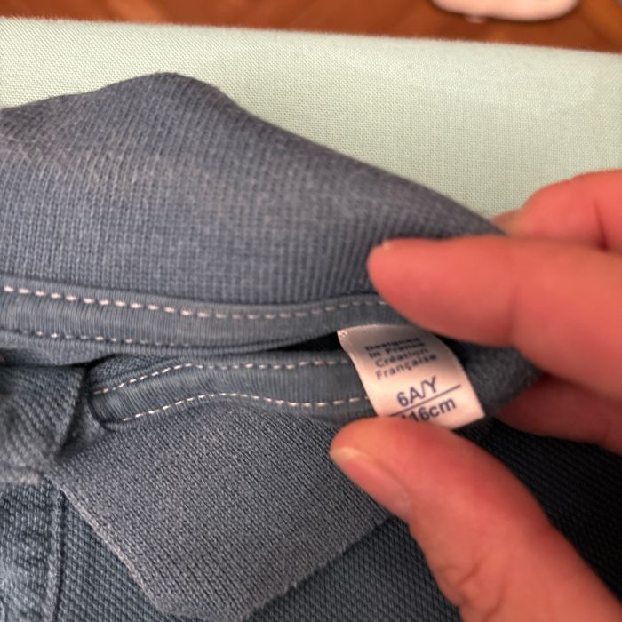 Vends lot de deux polos manches longues Monoprix et okaidi 6 ans - photo numéro 2