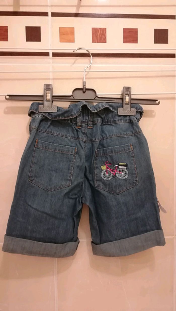 Pantacourt NEUF Étiqueté T8 ans - V92B - photo numéro 3