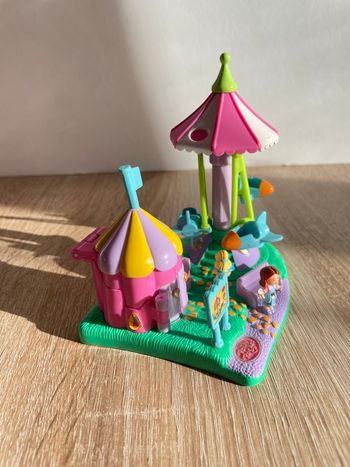 Polly Pocket rocket ride