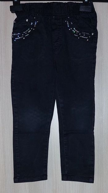 Pantalon fille T : 4 ans