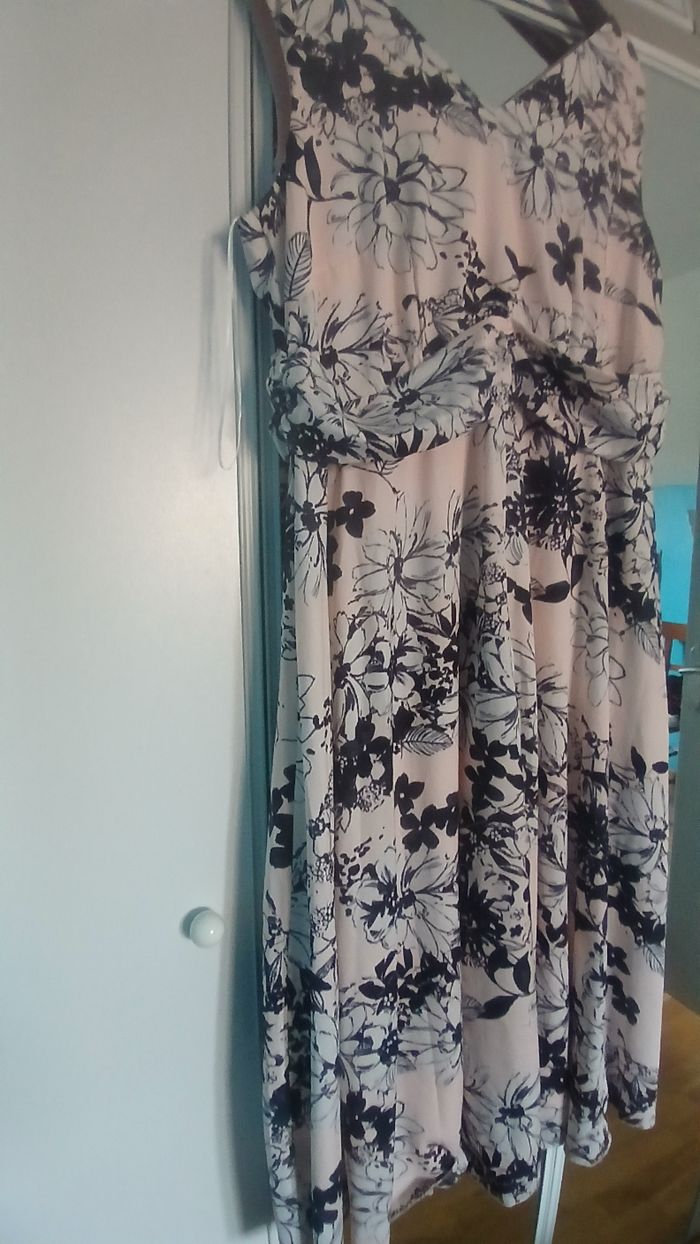 Robe de cérémonie neuve