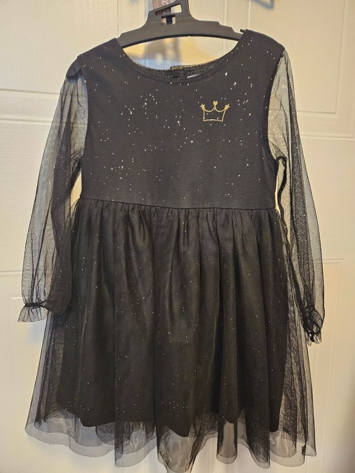 Robe de fête  4 ans - photo numéro 2