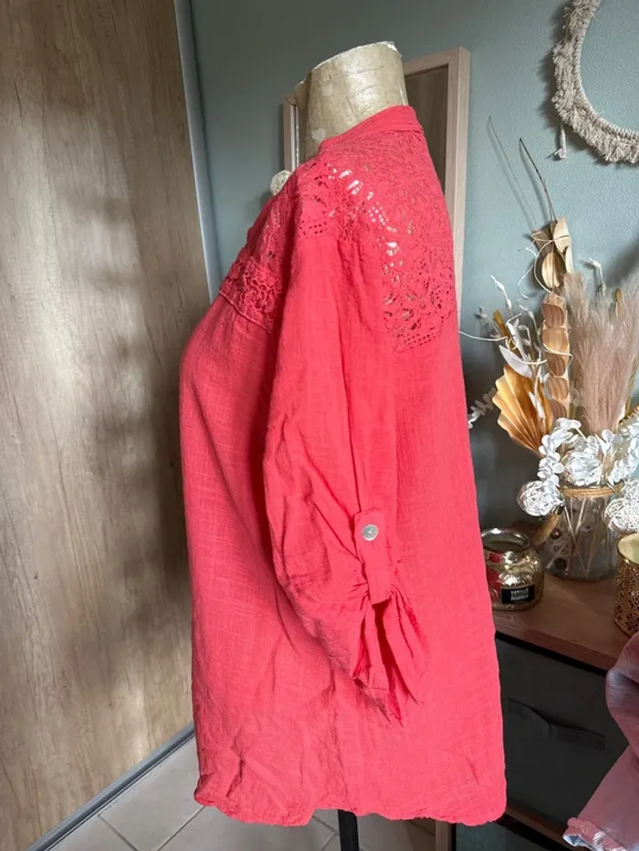 Jolie blouse femme ajourée - photo numéro 3