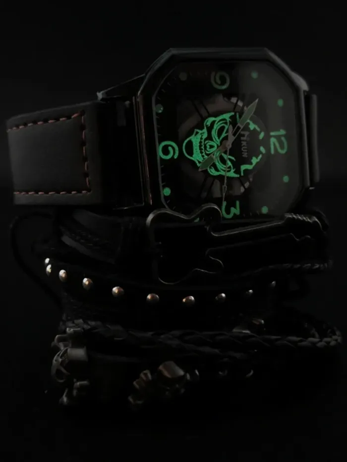 Montre hexagonale style rock, quatre bracelets - photo numéro 2