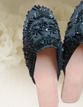 Babouches ou claquettes sequins taille 39