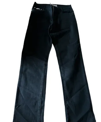 Jean noir avec strass poche arrière
