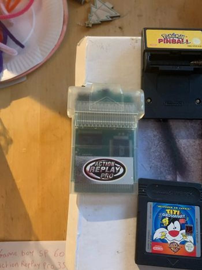 Game Boy SP + jeux Game Boy colors - photo numéro 4