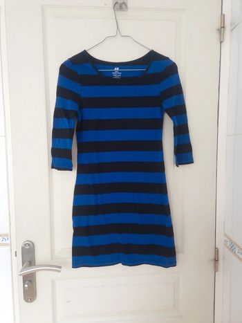 Jolie tunique rayer bleu et noir manche 3/4 h&m 12 ans