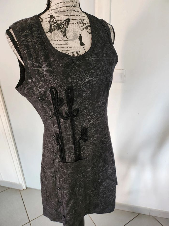 Magnifique Robe Noire à motifs de marque Kanabeach et de taille 40 - photo numéro 7