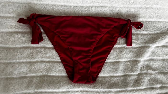 Bas de Maillot de bain CALZEDONIA Taille 38 - photo numéro 1