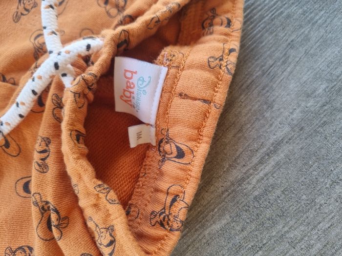 Pantalon 1 mois - photo numéro 2