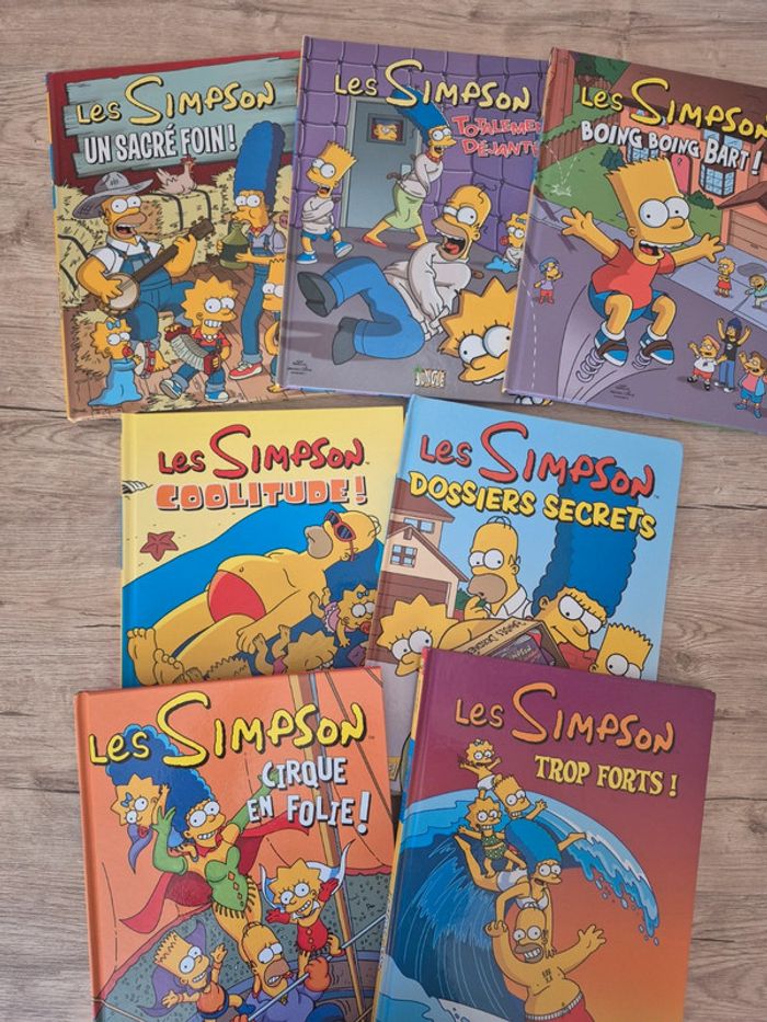 Lot de 7 bandes dessinées Les Simpson