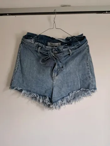 Short jean