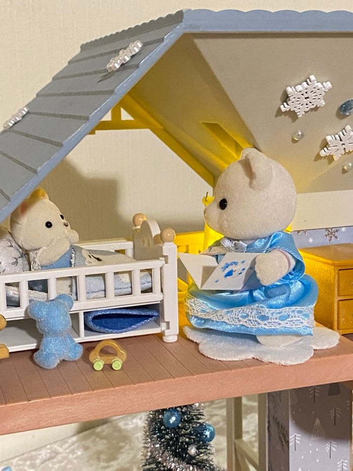 Bluebell cottage maison complète toit bleu Sylvanian ours polaire noël - photo numéro 2