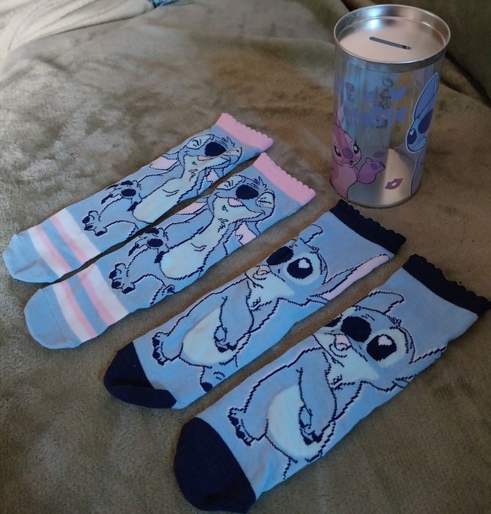 Tirelirecet chaussettes.