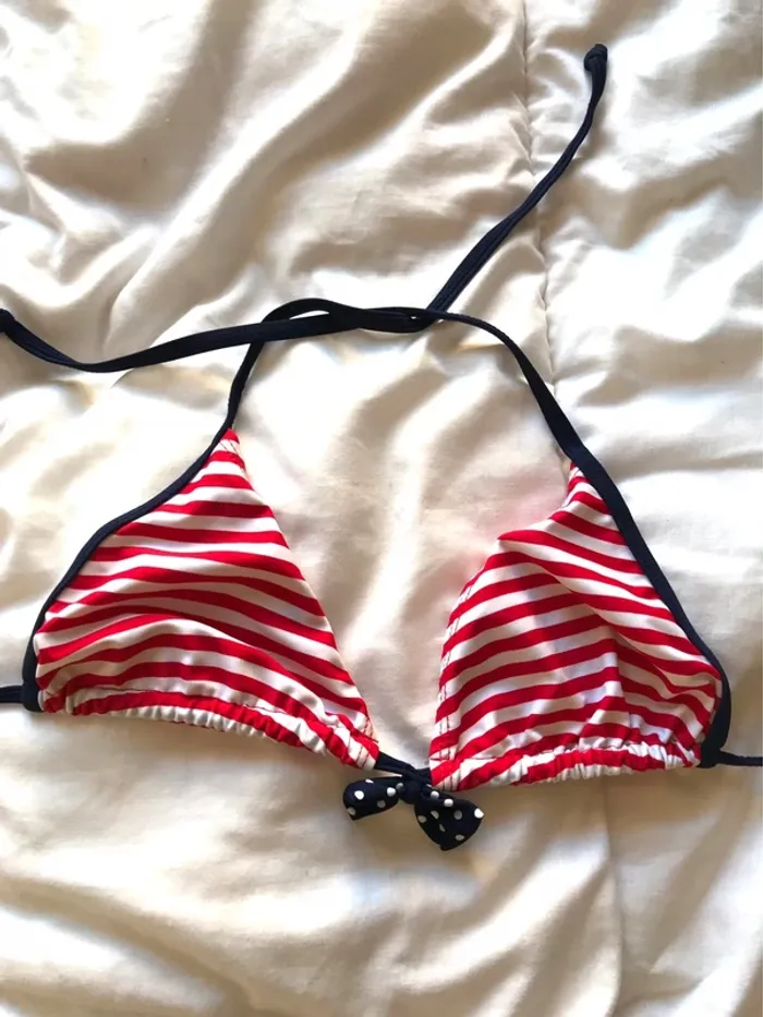 Haut de maillot de bain 12 ans à rayures blanches et rouges - photo numéro 2