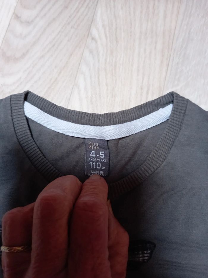 Lot de vêtements en 5 ans - photo numéro 16