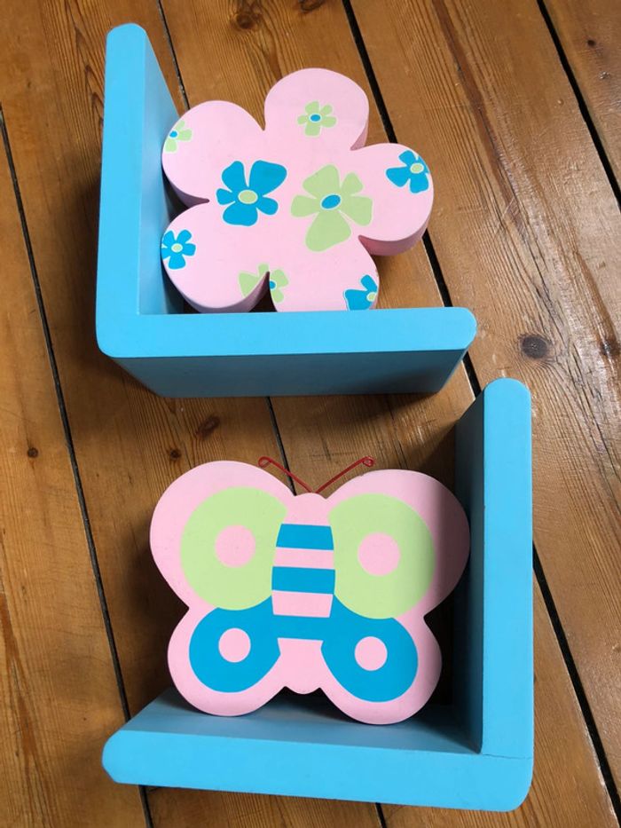 Cales livres - déco chambre fille fleur / papillon