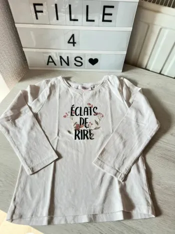 T shirt longues manches TAO 4 ans