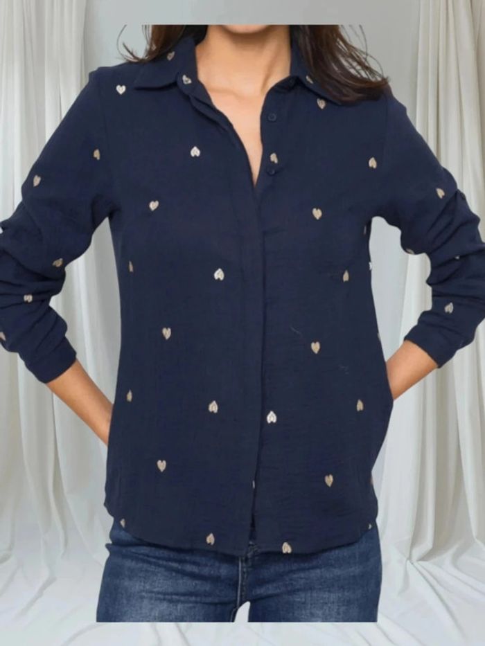 Chemise gaze de coton marine et cœur or T36/38