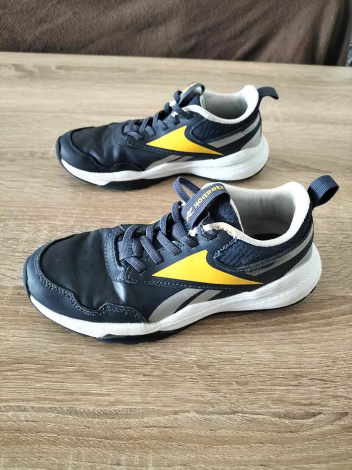 Basket Reebok - Pointure 33 - photo numéro 3