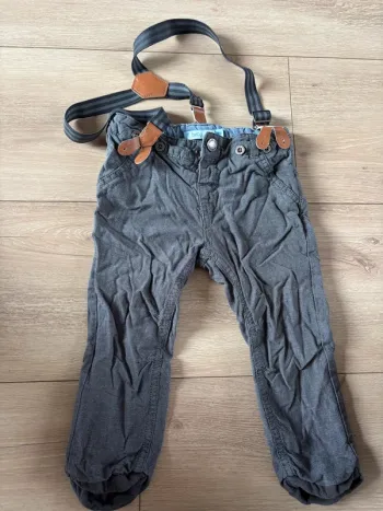 Pantalon avec bretelles 24 mois