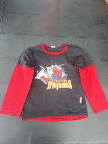 Pull léger "Spider sense"