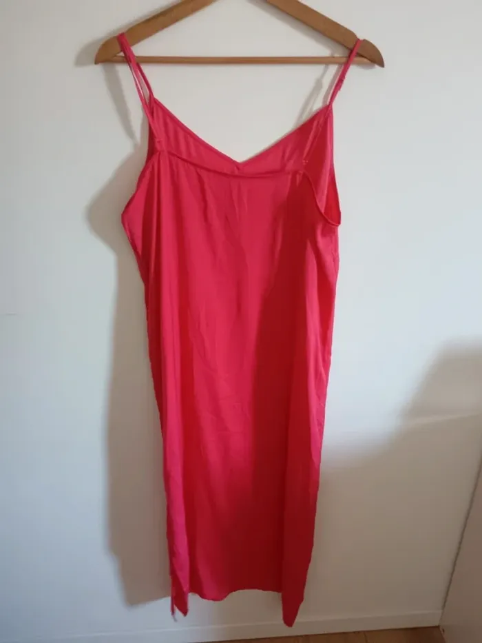 Robe fluide satiné - photo numéro 4