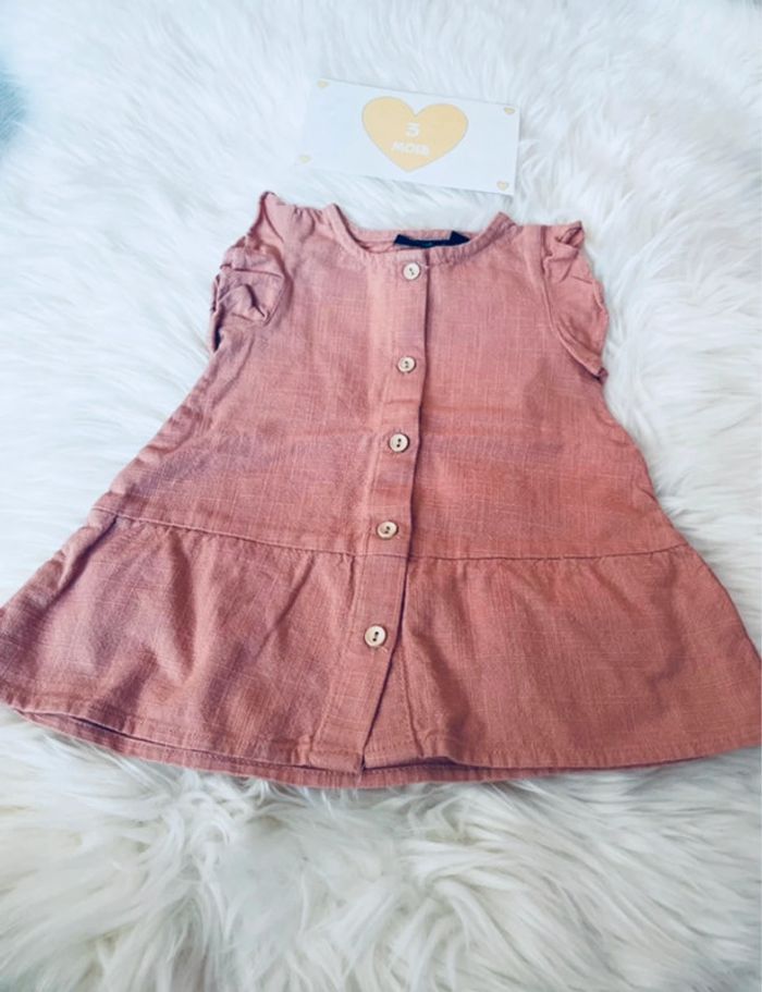 3 mois - Robe corail - photo numéro 2