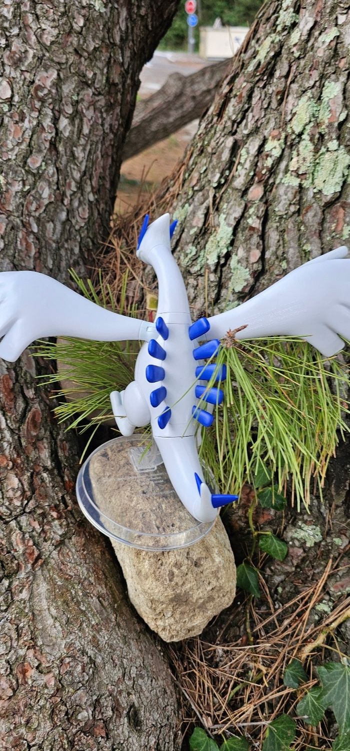 Super grande figurine Pokemon Nintendo Lugia avec son socle - photo numéro 9