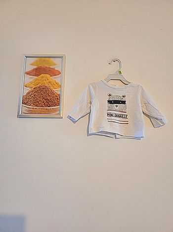 T shirt manches longues "tape à l œil" taille 3 mois