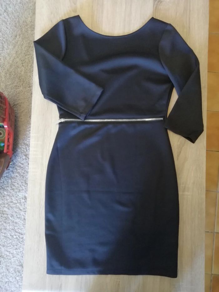 Robe noir