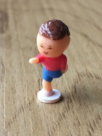 Polly Pocket figurine