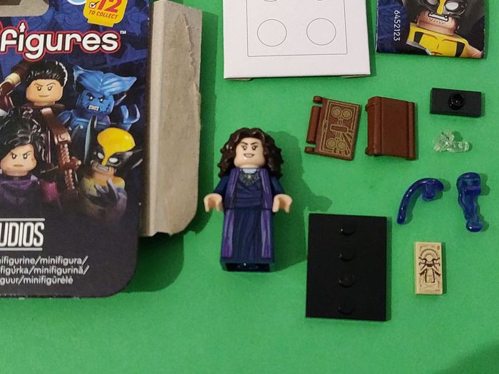 Minifig Lego Marvel Agatha Harkness - Parfait État - avec boîte - Lego Original - photo numéro 2